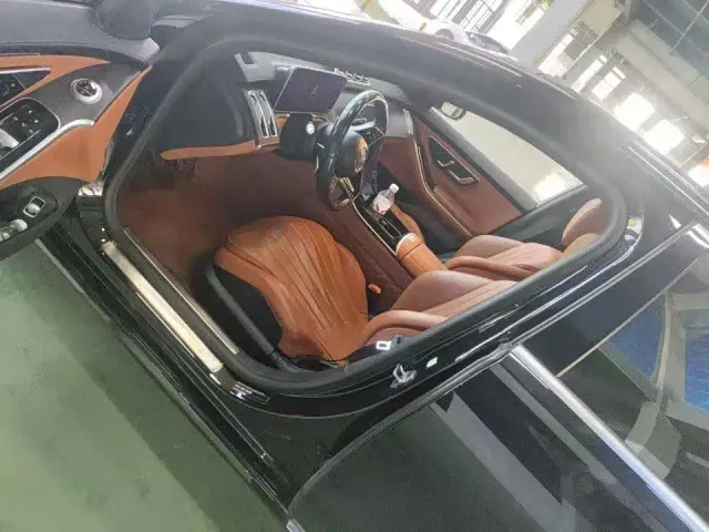 Mercedes-Benz S-Class — Фото автомобиля 3