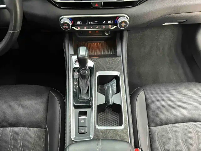 Nissan Teana — Фото автомобиля 10