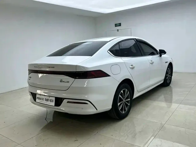 BYD Qin PLUS — Фото автомобиля 6