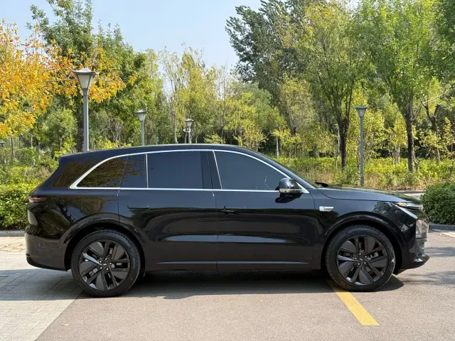 Li Auto L6 — Фото автомобиля 8