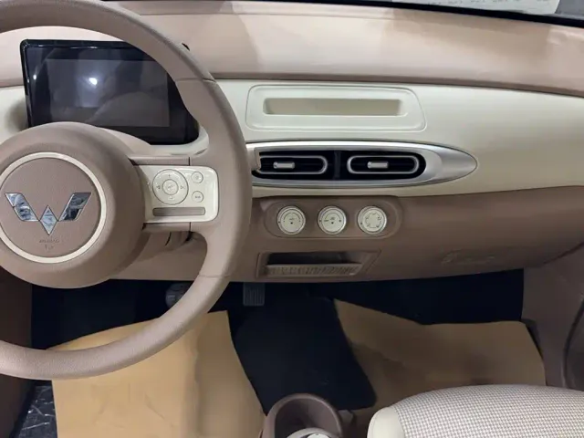 Wuling Hongguang Mini EV — Фото автомобиля 6