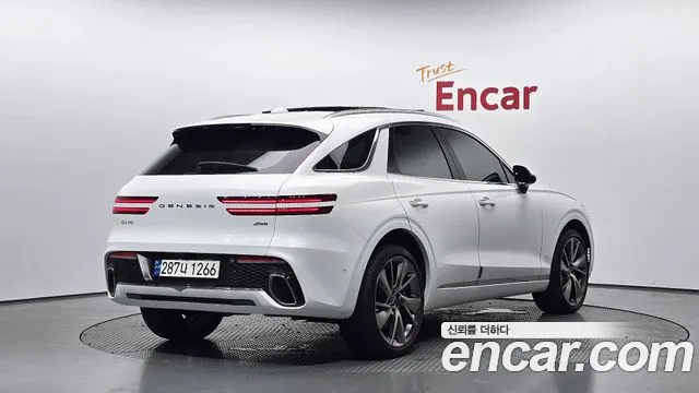 Genesis GV70 2.5T Бензин AWD — Фото автомобиля 2