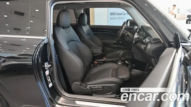 MINI Cooper — Фото автомобиля 13