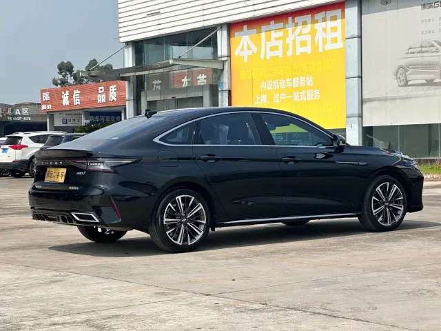Chery Arrizo 8 — Фото автомобиля 11