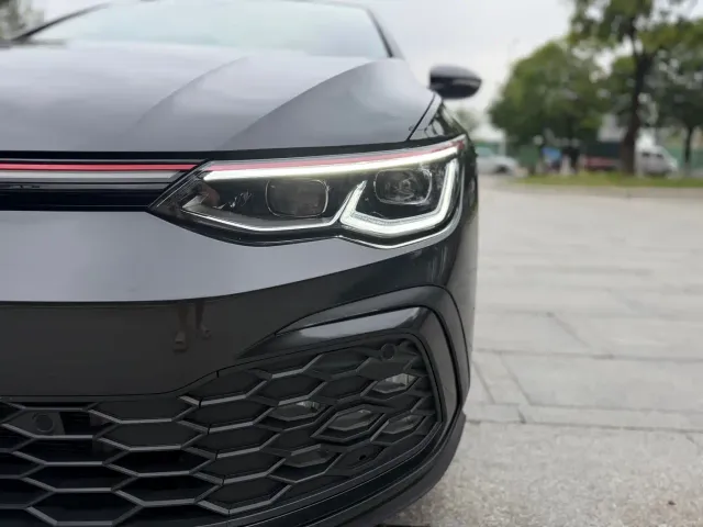 Volkswagen Golf GTI — Фото автомобиля 8