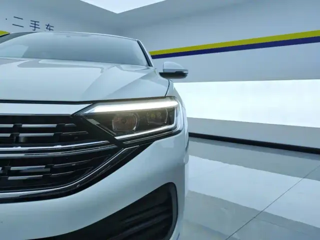Volkswagen Sagitar — Фото автомобиля 5