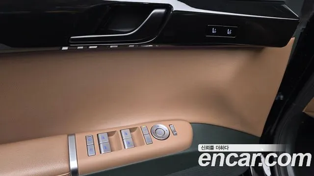 Hyundai Grandeur GN7 — Фото автомобиля 11