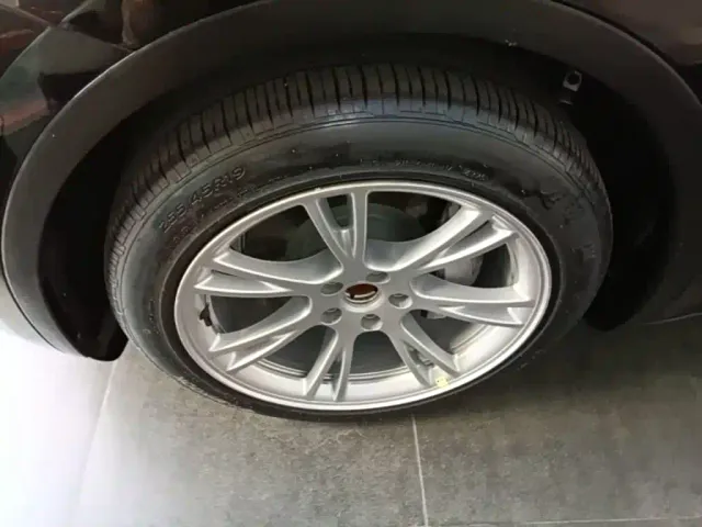 Tesla Model Y — Фото автомобиля 22