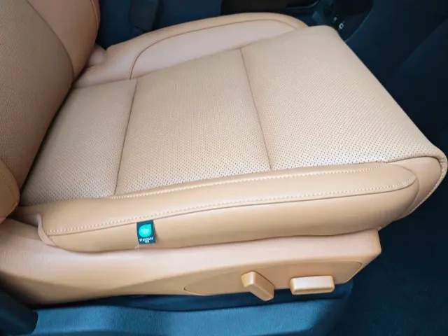 Leapmotor C10 — Фото автомобиля 8