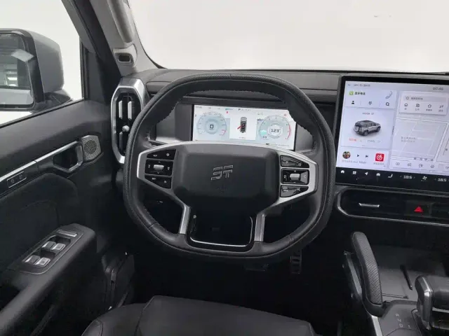 Jetour T2 — Фото автомобиля 11