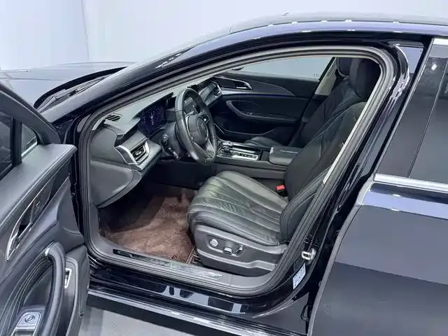 Hongqi H5 — Фото автомобиля 14