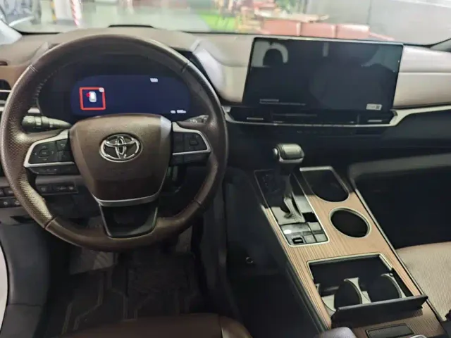 Toyota Granvia — Фото автомобиля 13