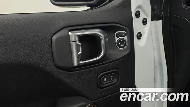 Jeep Wrangler JL — Фото автомобиля 28