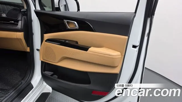 Kia Carnival 4th Gen — Фото автомобиля 14