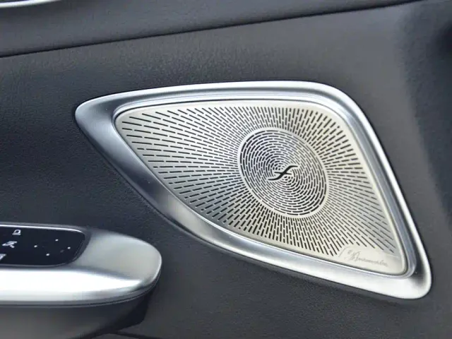 Mercedes-Benz C-Class — Фото автомобиля 11