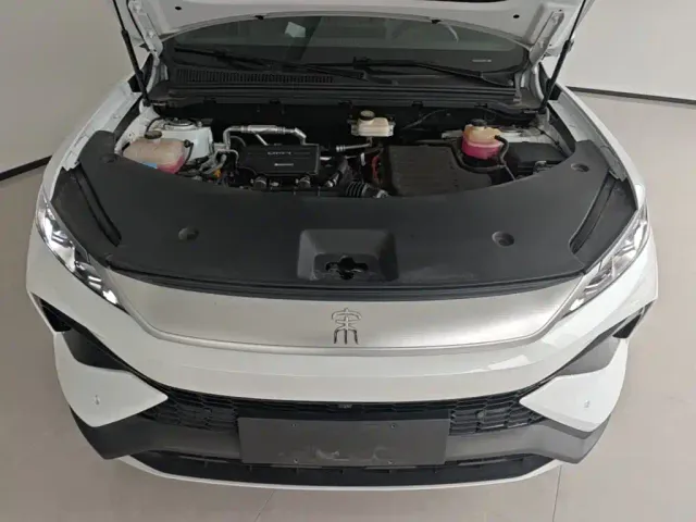 BYD Song Pro — Фото автомобиля 19