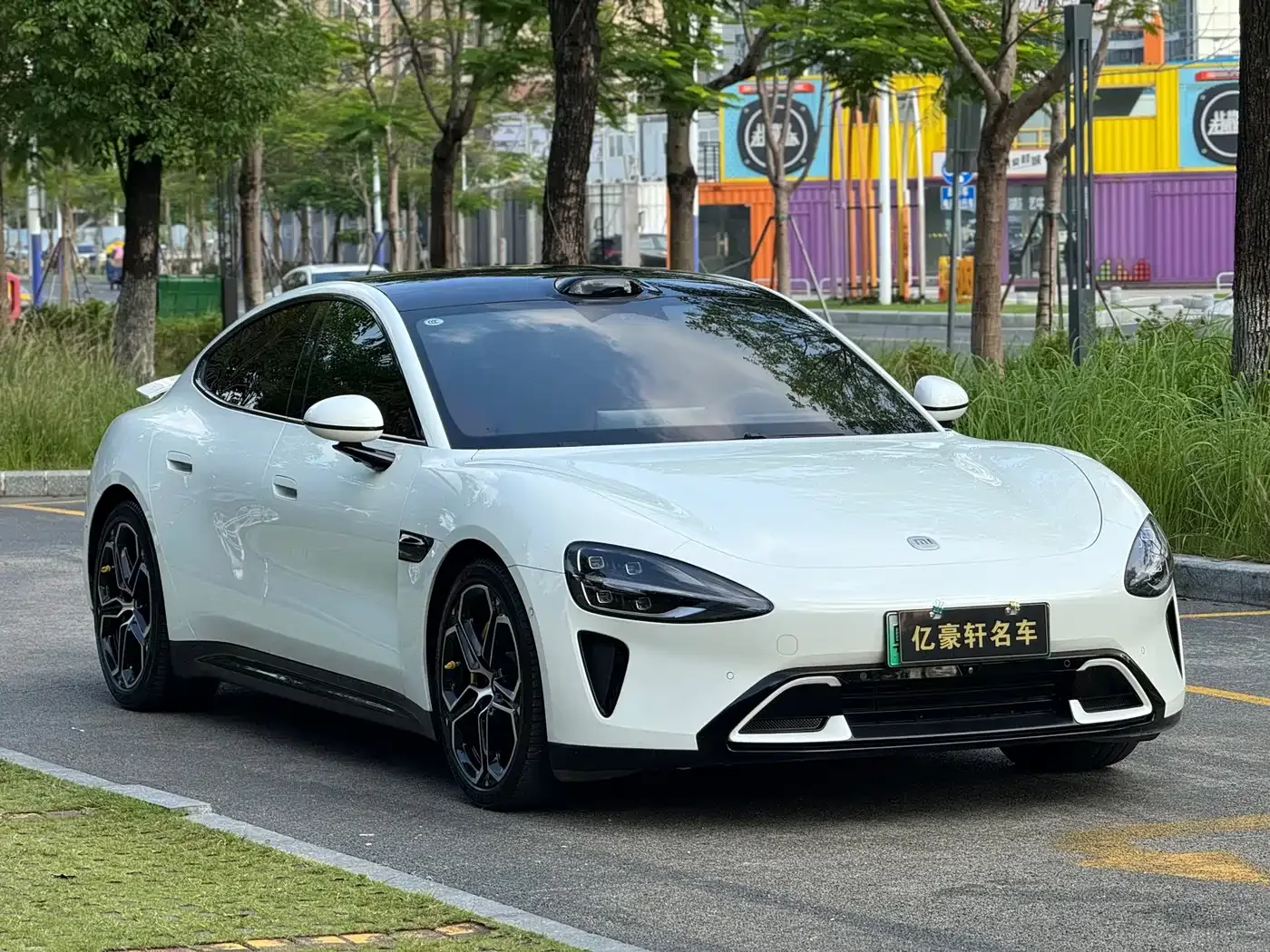Xiaomi Auto Xiaomi SU7 2024 AWD Extended Range Advanced Smart Driving Max Edition — Фото автомобиля 3