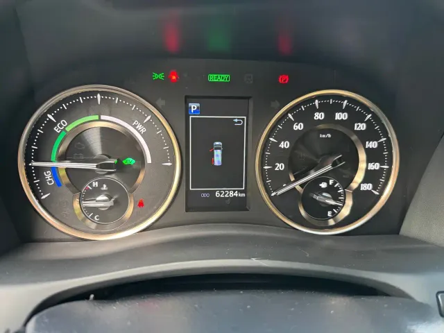 Toyota Alphard — Фото автомобиля 9