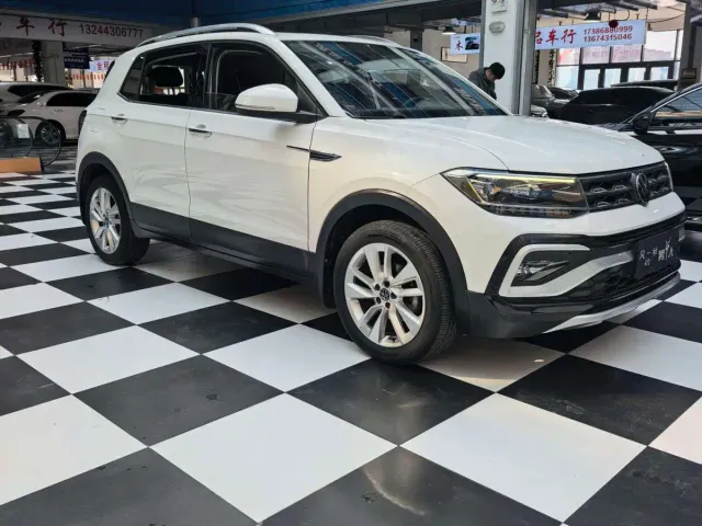 Volkswagen T-Cross — Фото автомобиля 2