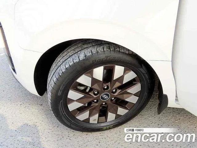 Hyundai Staria — Фото автомобиля 19