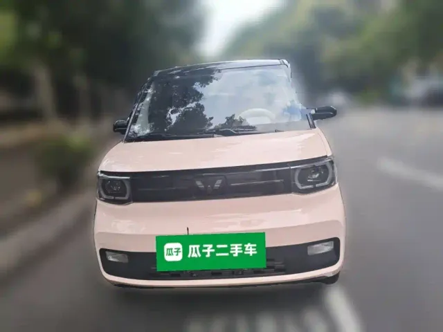 Wuling Hongguang Mini EV — Фото автомобиля 2