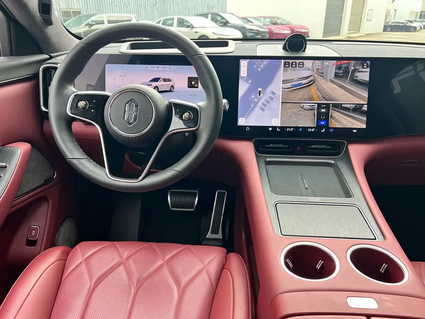 AITO Wenjie AITO M8 2025 Extended Range Ultra 53.4kWh 6-Seater — Фото автомобиля 13