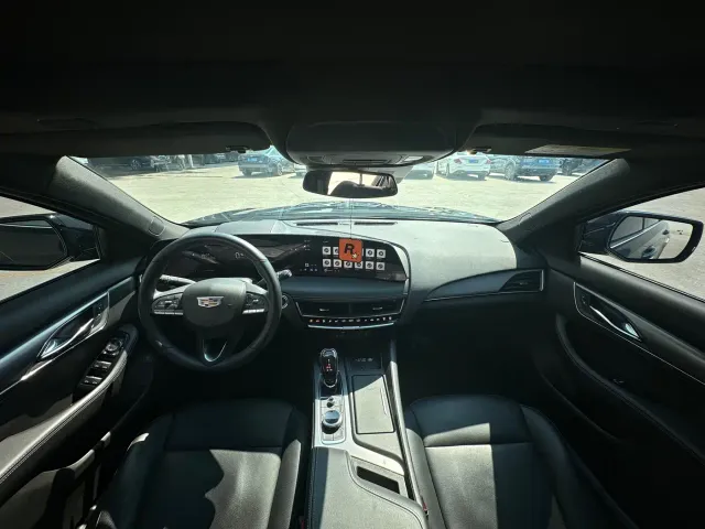 Cadillac CT5 — Фото автомобиля 15