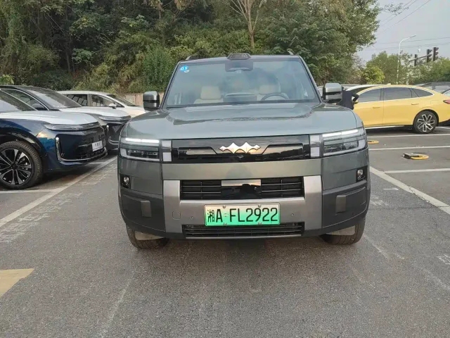 BYD FangChengBao Titanium 7 — Фото автомобиля 2