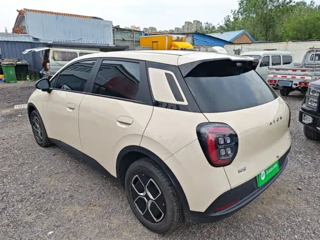 GAC Aion UT — Фото автомобиля 4