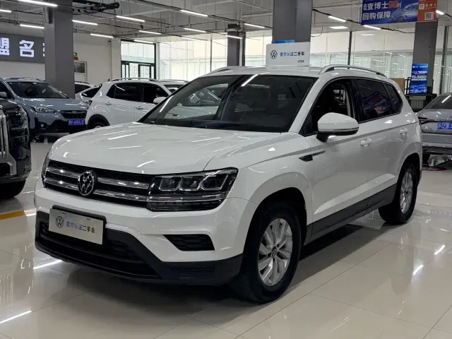 Фотография автомобиля — Volkswagen Tharu