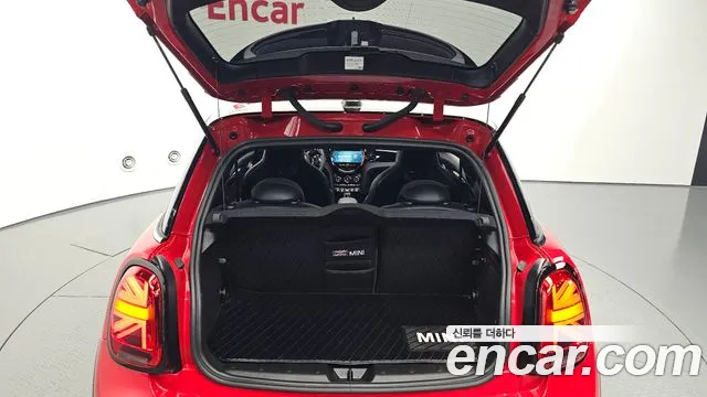 Mini Cooper — Фото автомобиля 19