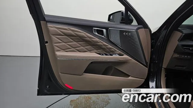 Kia K8 Hybrid — Фото автомобиля 13