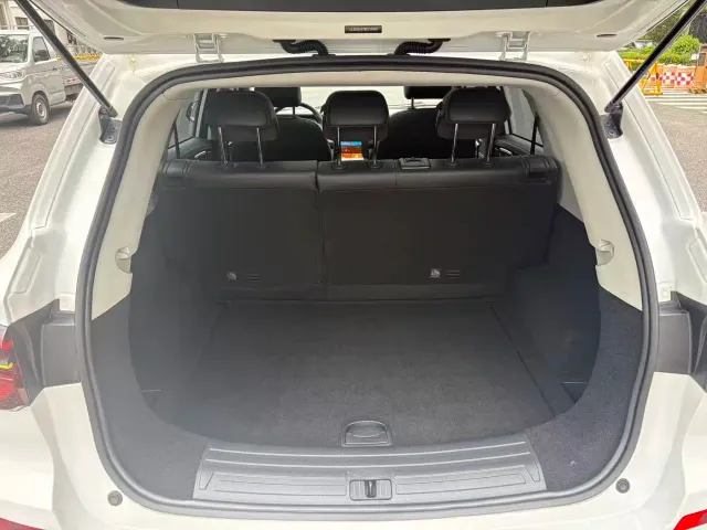 Roewe RX5 — Фото автомобиля 18