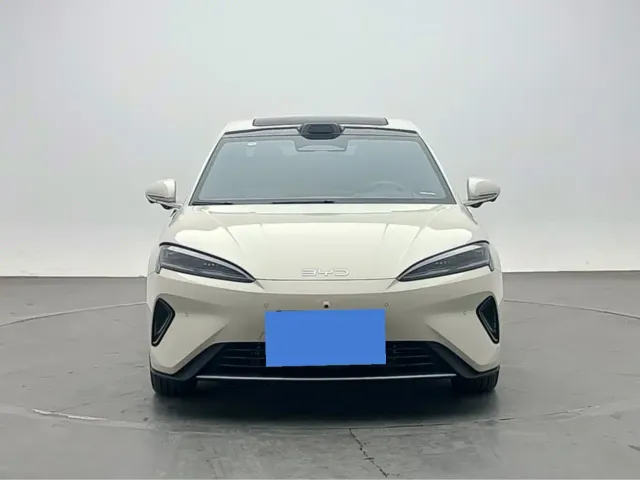 BYD Seal 07 DM-i 2026 DM-i 1.5T 230km Flagship — Фото автомобиля 2