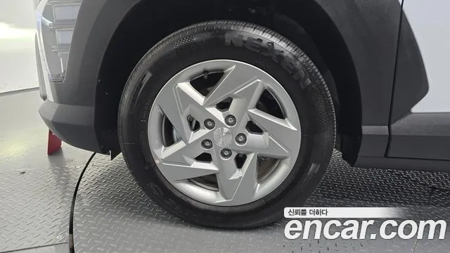 Hyundai Kona SX2 — Фото автомобиля 5