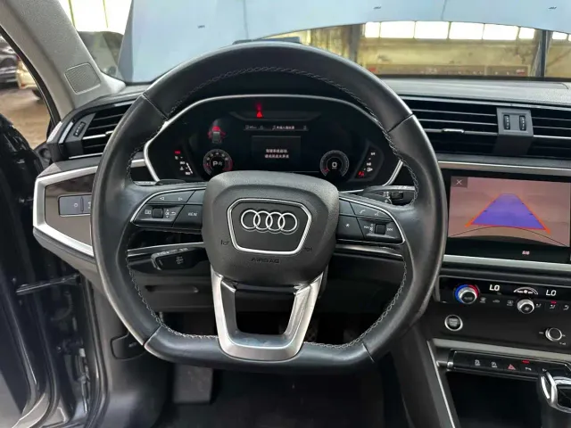 Audi Q3 — Фото автомобиля 8