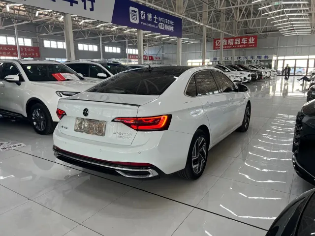Volkswagen Sagitar — Фото автомобиля 9