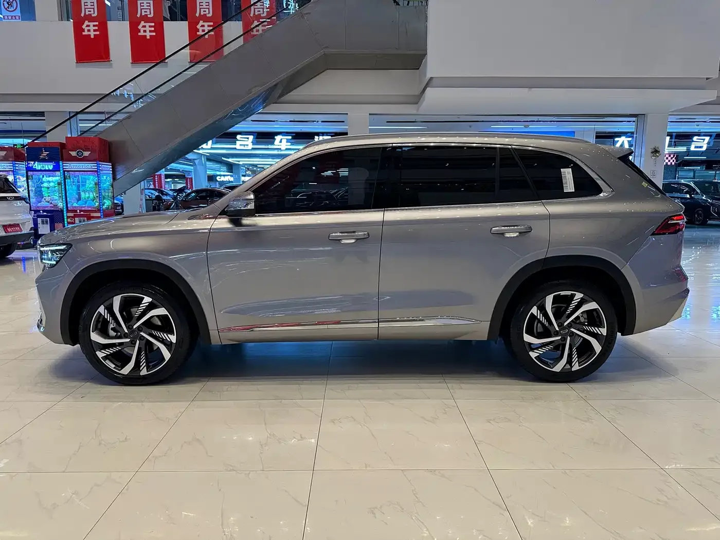 Geely Xingyue L 2024 Model 2.0TD High-Power Automatic 2WD Skyline Edition — Фото автомобиля 8