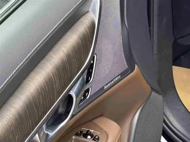 Volvo S90 — Фото автомобиля 13