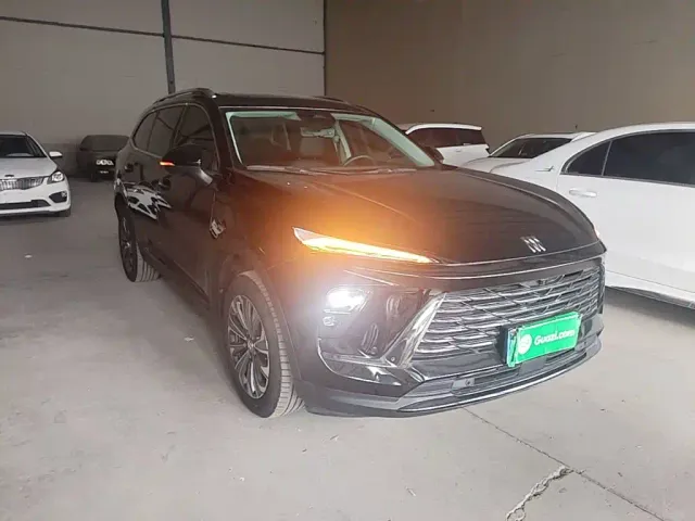 Buick Envision Plus — Фото автомобиля 3