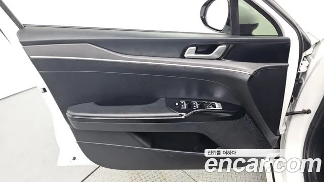 Kia K5 Prestige — Фото автомобиля 22