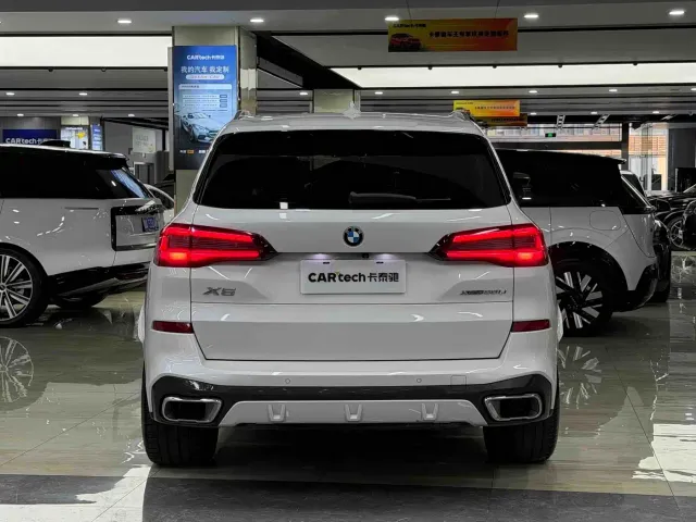 BMW X5 — Фото автомобиля 6