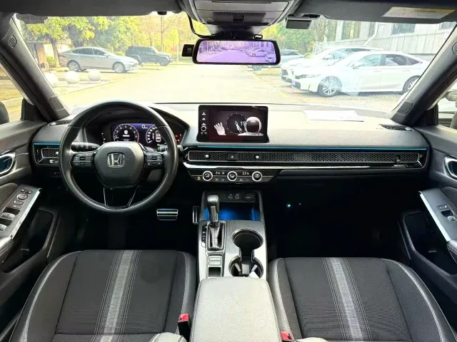 Honda Civic — Фото автомобиля 3
