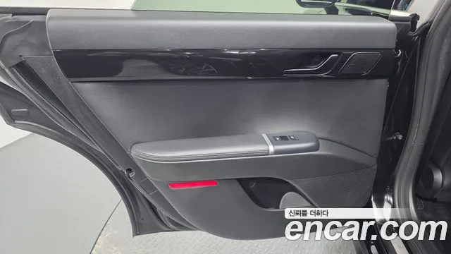Hyundai Grandeur GN7 — Фото автомобиля 14