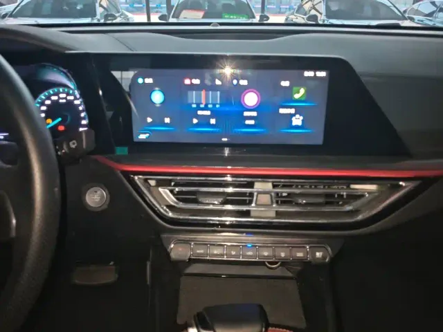 Changan Oushang X5 — Фото автомобиля 12