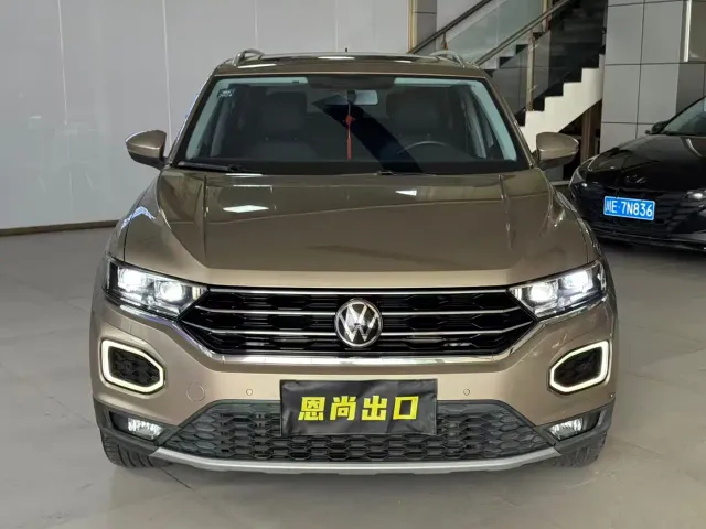 Volkswagen T-Roc — Фото автомобиля 2