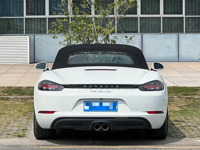 Porsche 718 — Фото автомобиля 14