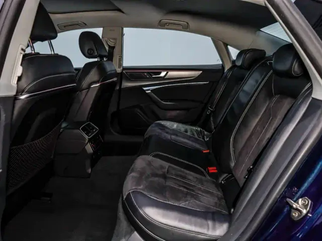 Audi A7L — Фото автомобиля 2