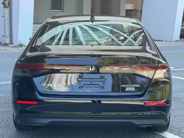 Honda Accord — Фото автомобиля 5