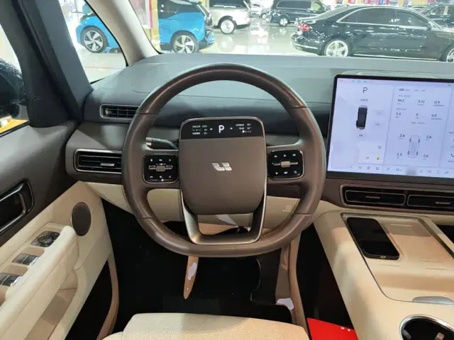 Li Auto MEGA — Фото автомобиля 10
